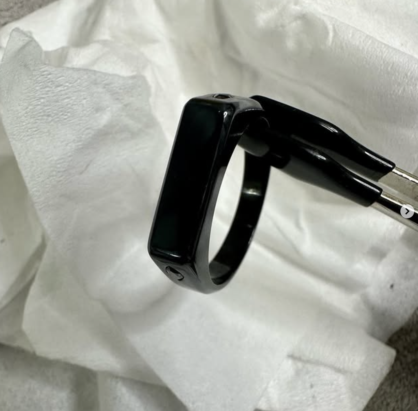 Black finish bangle — high-gloss polished surface